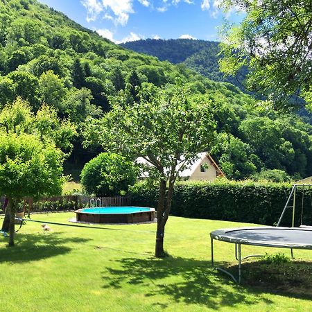 Papilio Acomodação com café da manhã Montauban-de-Luchon Exterior foto